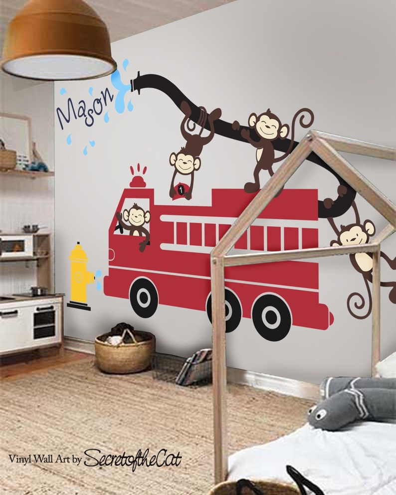 Kwekerij Muursticker Muurstickers Kwekerij Brandweerwagen Muursticker Monkeys Decals Monogram Kwekerij. Kwekerij Decor, Speelkamer decor afbeelding 2