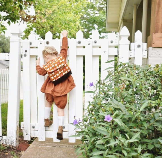 Castle Print Toddler Backpack: Vegan Leather Bottom  display picture 3