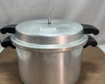 Vintage Mirro-Matic 8 Qt Aluminum Speed Pressure Cooker Canner M-0498
