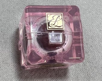 Rossetto liquido Estee Lauder Pure Color Lip Vinyl 503 Plum Plastique Vintage (edizione mini fuori produzione)