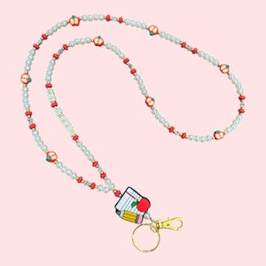 Cordón para credencial de profesor. ¡Regalo personalizado para profesor! Cordón con cuentas de perla y manzana.