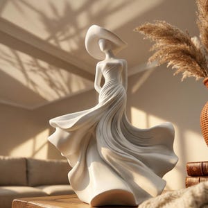 Elegante, moderne Frauenstatue – Minimalistische Damenfigur in fließendem Kleid – Kunstharz