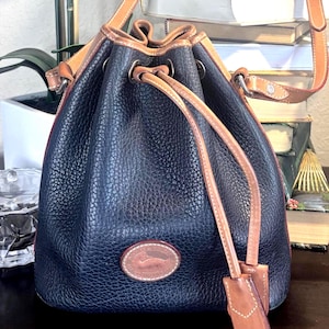 Vintage Dooney and Bourke Blue Bucket Bag l Vintage Leather Shoulder Purse l Classic Drawstring Tote l 90s Designer Purse l No fob Included