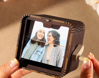 Custom Photo Flipbook Animation Box,Hand Crank Album,Wooden Animation Photo Box with Light ,Anniversary Gift for Couples,Christmas Gifts
