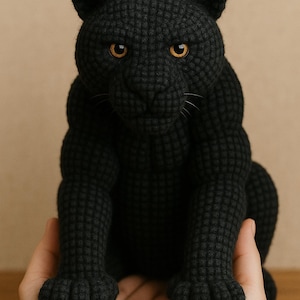 簡単クロシェ編みのブラックパンサーパターン - リアルな大きな猫の編みぐるみ - ジャングルの動物のぬいぐるみチュートリアル - 初心者向けPDFパターン