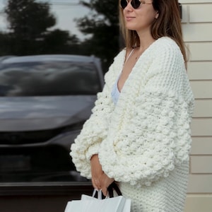 Chunky Knit White Cardigan – Oversized, Soft & Cozy – Handmade Boho Sweater, Fall Layering, Gift for Her