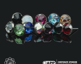 Flat Back Gem End- Threadless Titanium (comes with labret post)