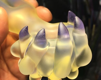 New cfl purple to black nails heady color changing glass pipe with a claw and frosted matte look and feel