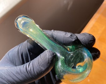 blugreen  color changing inside out glass tobacco handpipe