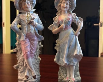 Antikes Biskuitporzellan-Figurenpaar - 10 "Pinkie & Blue Boy - Gemarkt 7683