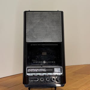 テープリコーダー　テーププレーヤー　ヴィンテージ￼ レア 70s tape recorder - Etsy 日本