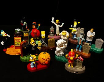 2001 Burger King Simpsons Treehouse of Horror Figures – keuze van de koper (met sokkels)