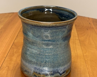 Ręcznie robiony garnek ceramiczny | Rzemieślniczy ceramiczny pojemnik z odciskiem kciuka | Blue Glaze Studio Pottery | 6 cali