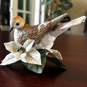 Lenox Turtle Dove Figurine: 1987 Garden Birds Collection, Ivory Porcelain