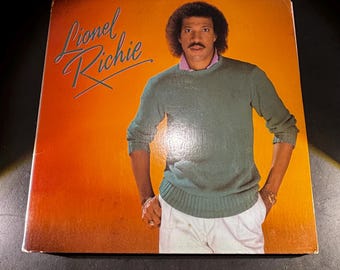 Lionel Richie SIGNED Photo + Certificate of Authentication 100