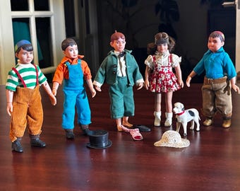 Set actiefiguren Mego Our Gang, vintage 1975, compleet met zeldzame peteyhond en accessoires