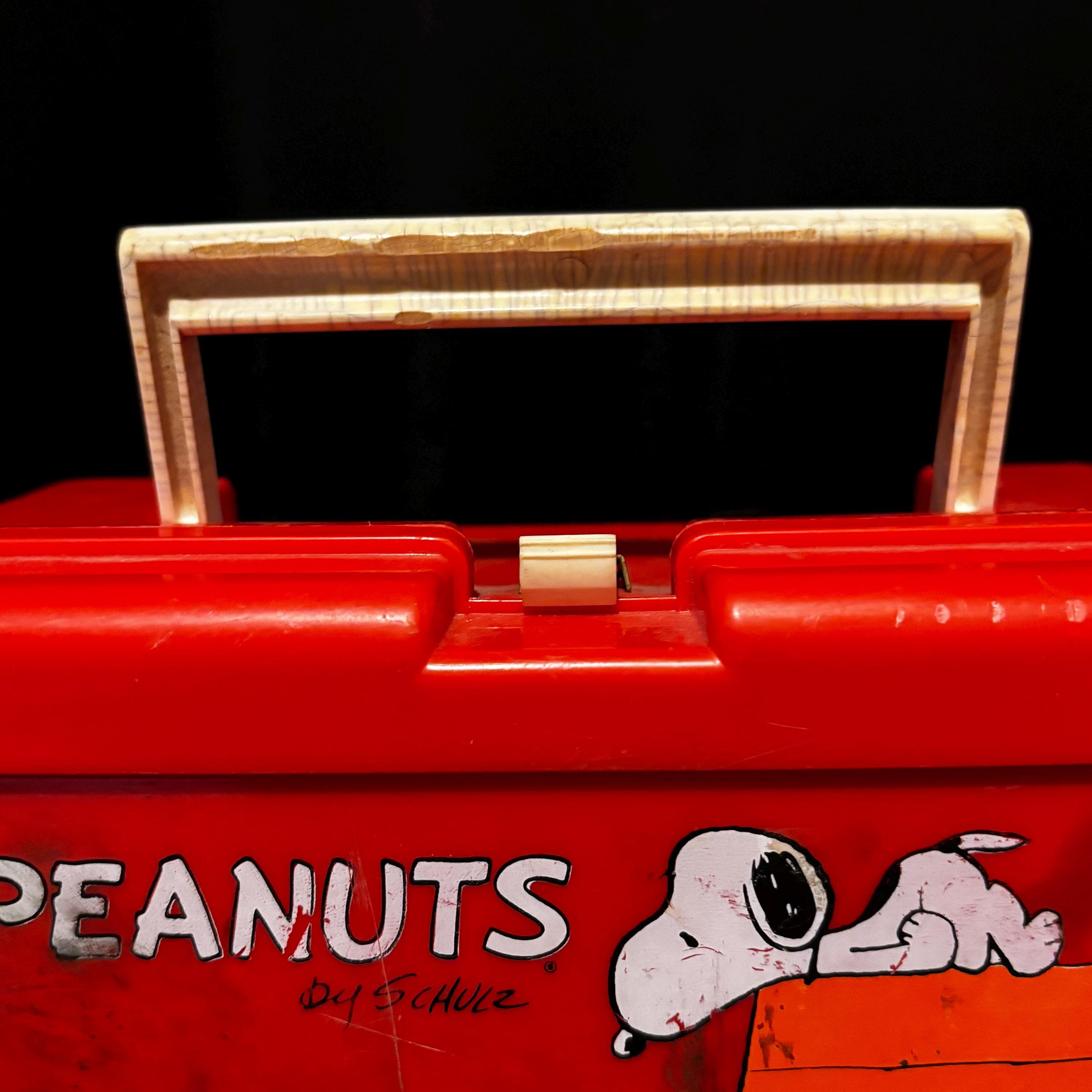 Vintage Peanuts Plastic Lunchbox – Made by Thermos USA – Snoopy