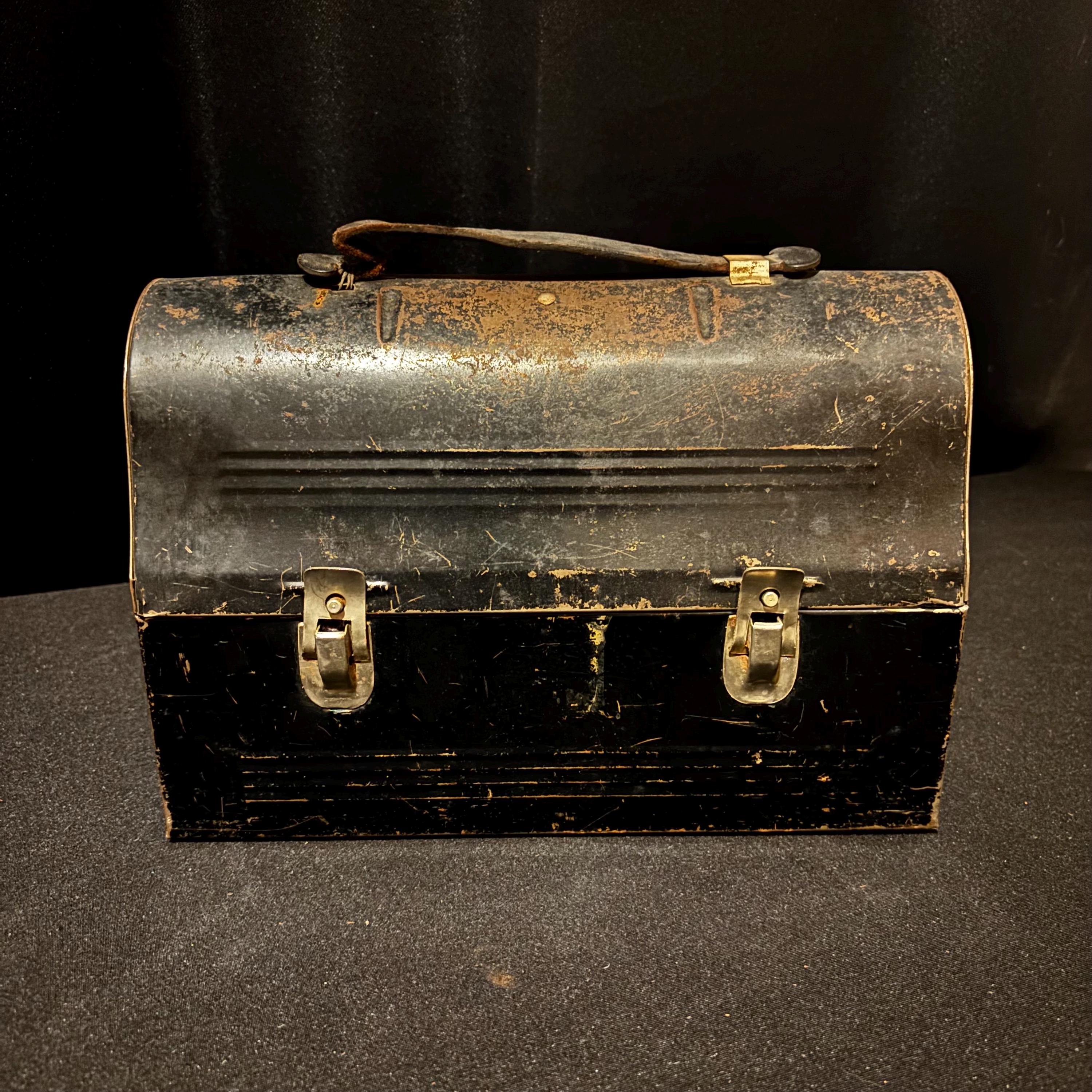 Vintage Miner's Metal Lunchbox With Leather Handle – Classic Dome