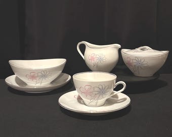 Conjunto de porcelana Eschenbach Bavaria Baronet “Prelude” – Escolha entre xícara, pires, cremeira e açucareiro ou molheira.