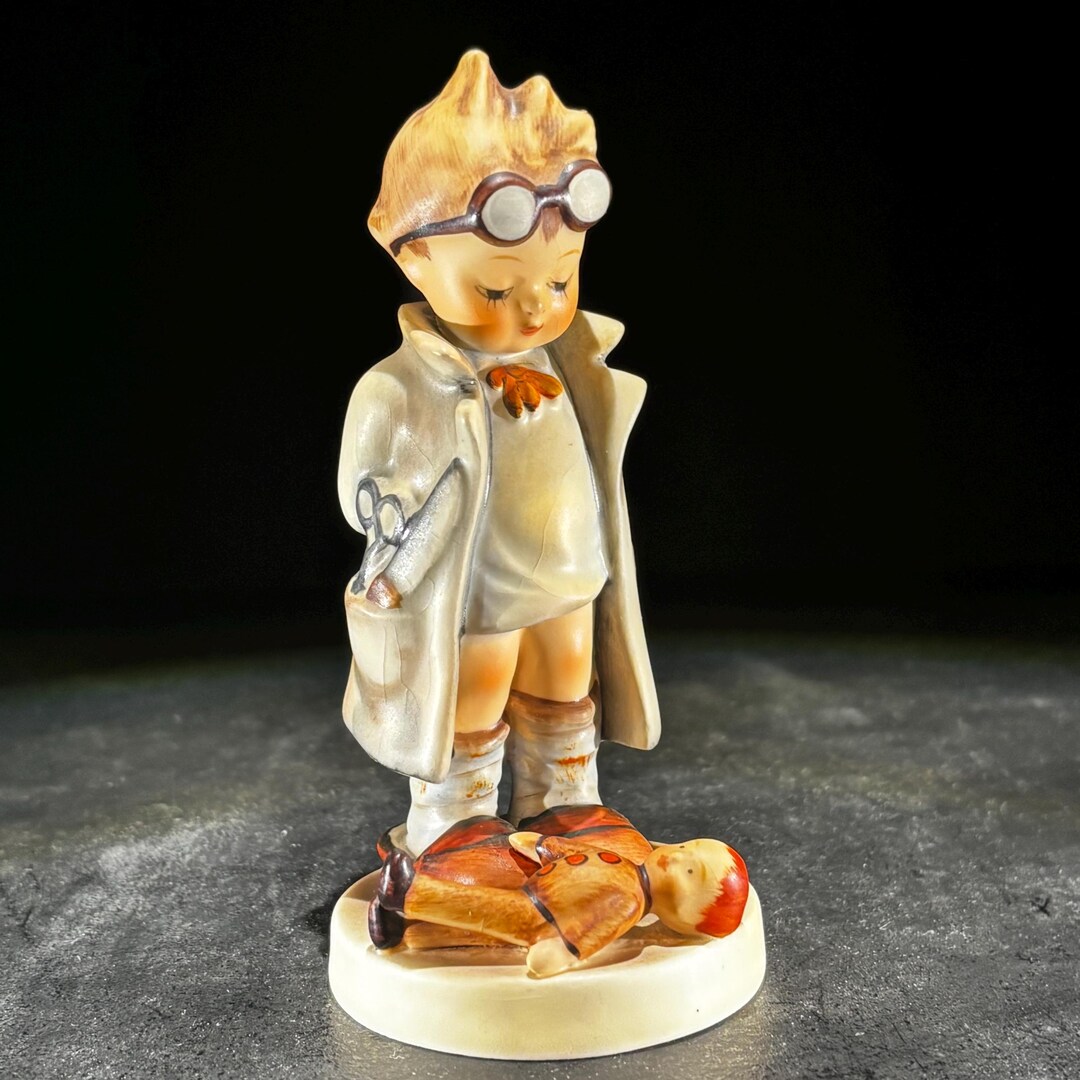 Vintage Goebel Hummel Figurine – “the Doctor” #127 – TMK-3 Era – 4.75 ...