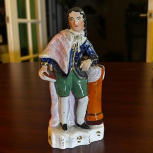 Staffordshire figure - Etsy 日本