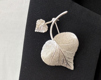Broche vintage de plata de ley 925 con doble hoja, firmado por Bond Boyd.