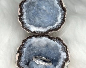 Caja geoda de ágata azul húmeda, joyero, caja para anillos de compromiso, soporte para anillos, regalo de amor