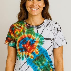 Handmade Tie Dye T-shirt Boho Tee Trippy Festival Clothing