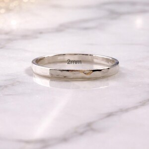 2 mm hamrad sterlingsilverring, minimalistisk stapelbar vigselring