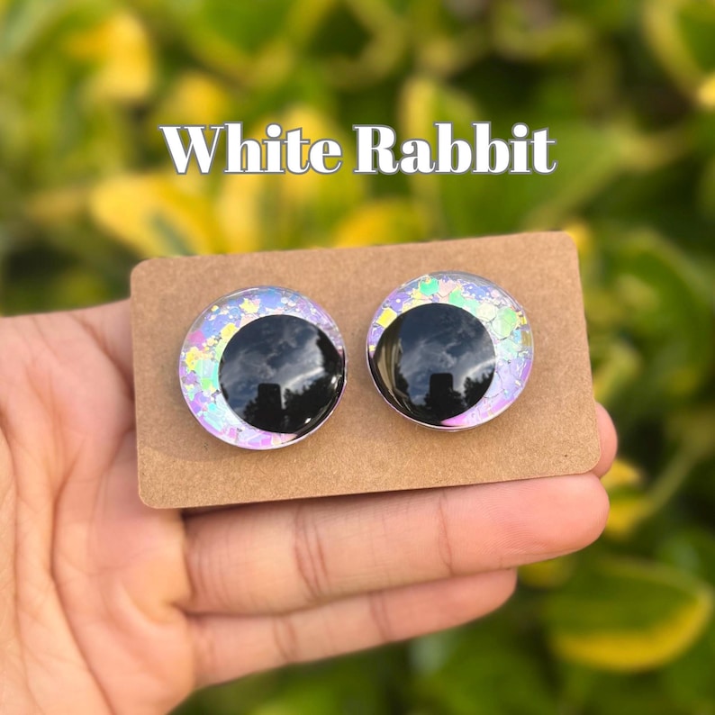 White Rabbit - Hand Painted Safety Eyes: Amigurumi Crochet Tools 20 ...