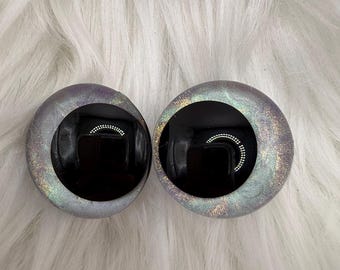 Into The Fog - Hand Painted Safety Eyes: Amigurumi Crochet Tools (20-40mm, Black/Red/White Pupil)