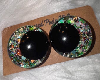 Leprechaun Camo - Hand Painted Safety Eyes: Amigurumi Crochet Tools (20-40mm, Black/Red/White Pupil)