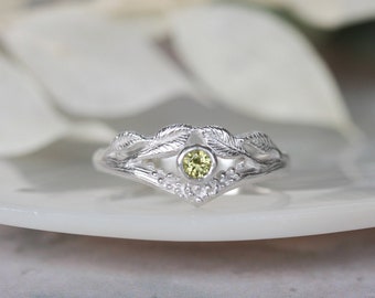 Willow leaf silver peridot ring