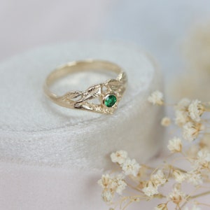 dainty emerald ring