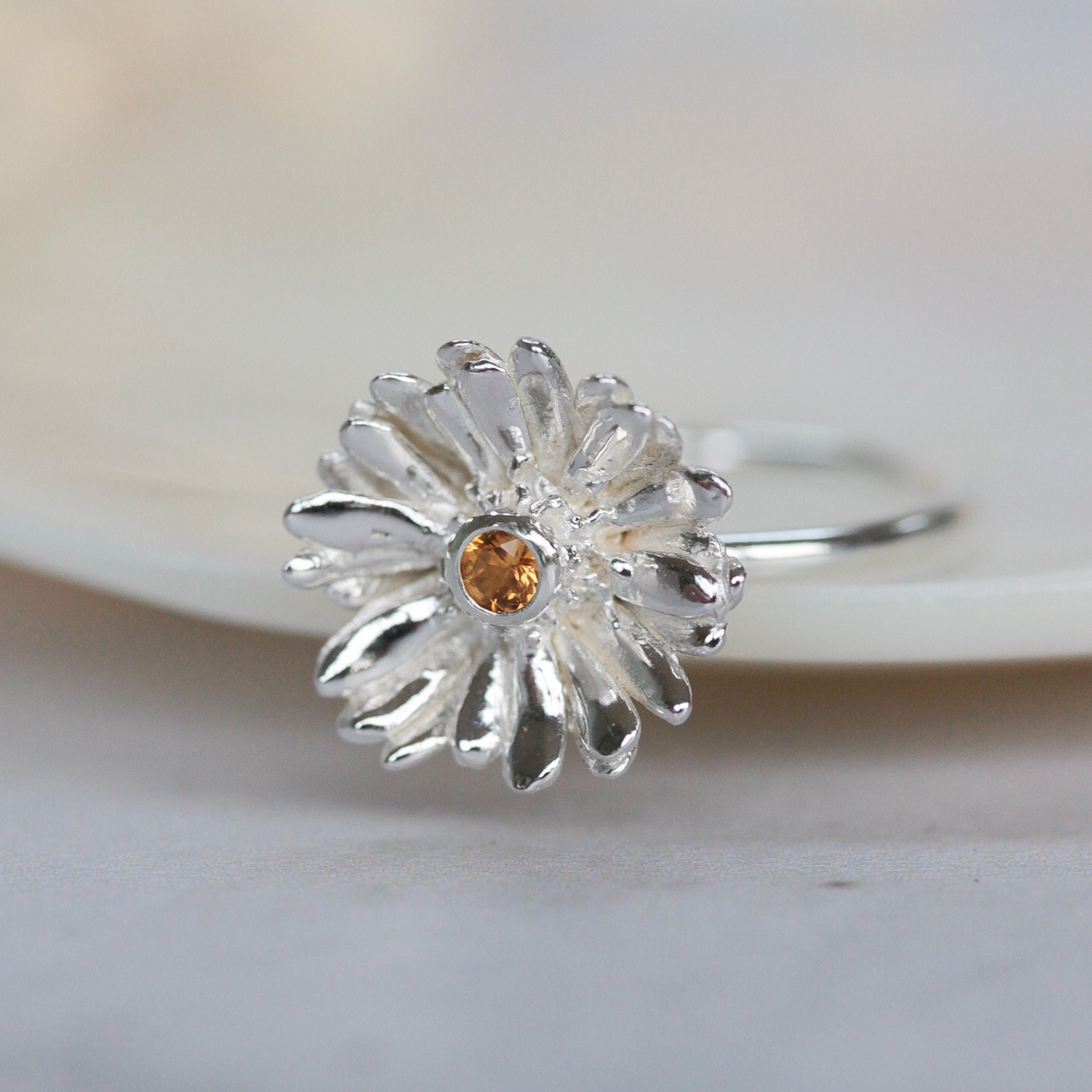 Dainty silver daisy ring | Etsy