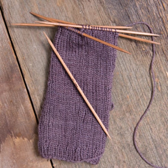 Items similar to Size 3 Knitting Needle 6" Double Points on Etsy