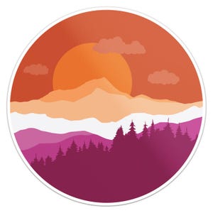 Puede incluir: Adhesivo redondo con un atardecer sobre una cordillera y un bosque. El diseño utiliza tonos naranja, rosa y morado. El sol es un gran círculo naranja, y las montañas están en capas en tonos.