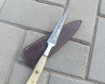 ハンドメイド モロッコナイフ モロッコ製ヴィンテージナイフ 約50年前の骨董品 ヴィンテージの刻まれたベルベル人のコウミャ短剣: モロッコのイスラム