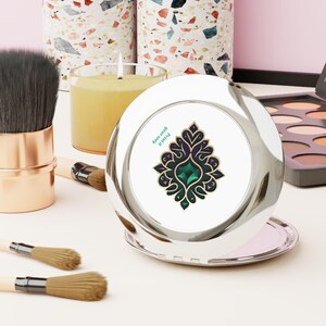 Espejo de viaje compacto con diseño elegante, espejo de maquillaje portátil, regalo perfecto para viajeros, accesorio único, compacto y elegante, [...]