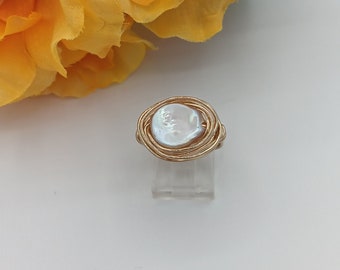 Gold Pearl Ring, Red Brass Organic Coin Shaped Pearl Ring, Pearl Ring, Wire Wrapped Ring, Cultured Freshwater Fancy Coin White Pearl Ring