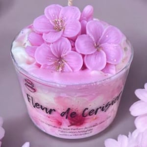 Cherry Blossom Candle – Handmade scented soy wax candle – Women’s gift – Pink floral decoration – Handmade