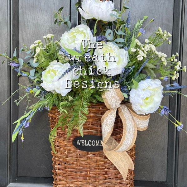 Flower Baskets|  Door Baskets| Handmade Door Basket|  Farmhouse Door Basket| Mothers Day Basket | Welcome Baskets
