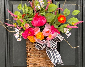 Welcome Spring door baskets | Flower Baskets| Door Baskets | Handmade Door Baskets | Farmhouse Door Basket | Designer Inspired