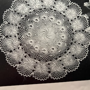 Digitales Irisches Windrad Häkeldeckchen