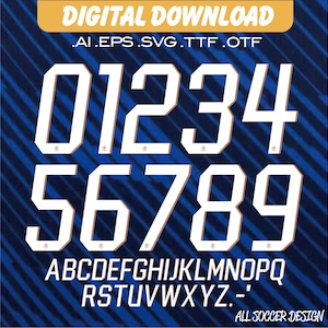 Può includere: Numeri e lettere bianchi in stile blocco su sfondo blu. Sono visualizzati i numeri da 0 a 9, insieme all'alfabeto e alla punteggiatura. Le parole "DOWNLOAD DIGITALE" e i tipi di file sono in alto. "ALL SOCCER DESIGN" è in basso.