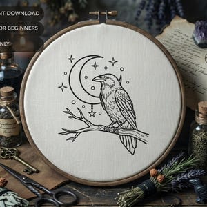 Rabe auf Ast Stickmuster | Gothic Vogel Hand Stickdatei (KEINE STICK ANLEITUNG)