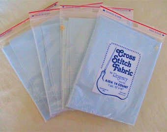 Hellblaues Aida-Stoff: 14Count Kreuzstich Stoff (30,5 x 45 cm)