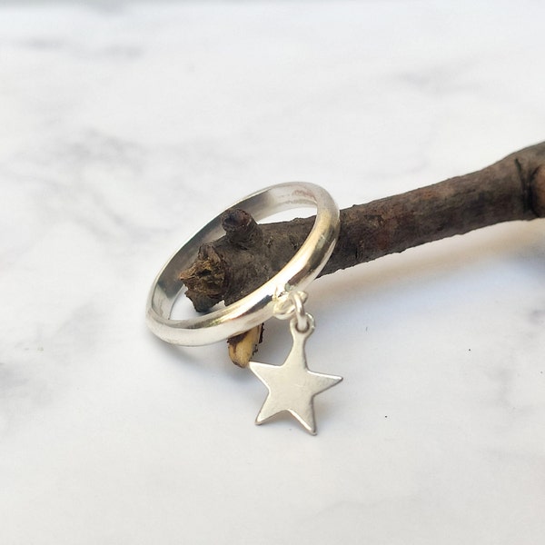 Dangle charm thin star sterling silver ring, ring with charm, dangle charm ring, sterling silver dangle ring, pinky charm ring