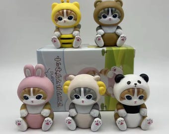 Collectible Mofusand Cat Figurines – 4cm Resin Minis – Cute Animal Headwear in 3D Display Case