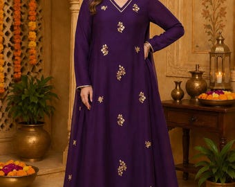 Completo Anarkali Kurti, in seta tinta unita con ricami / Pantaloni e dupatta